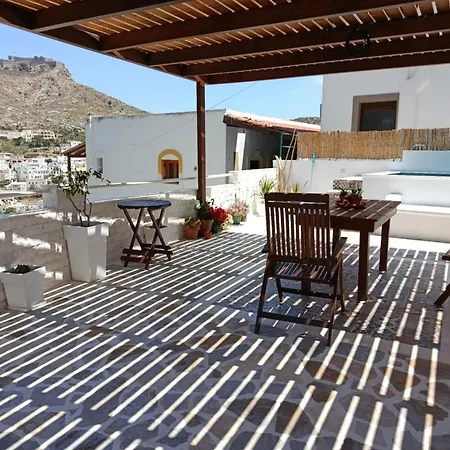 Angelo Waves, Luxery In Platanos, Leros